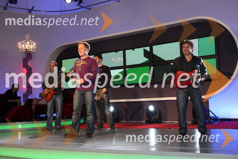 Skupina JuhubandaRdeča preproga s Sebastianom, snemanje oddaje na RTS