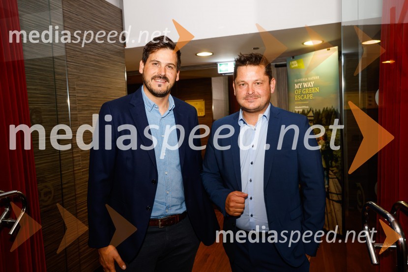 ... ;  Luka Jezeršek, Hiša kulinarike JezeršekPodelitev Michelinovih zvezdic v Sloveniji, 2022