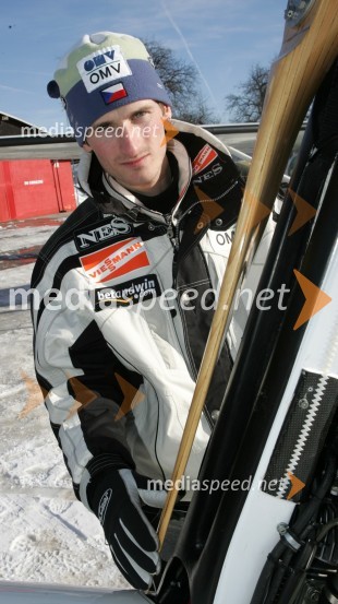 Jakub Janda, češki smučarski skakalecJakub Janda, smučarski skakalec na treningu v Lescah