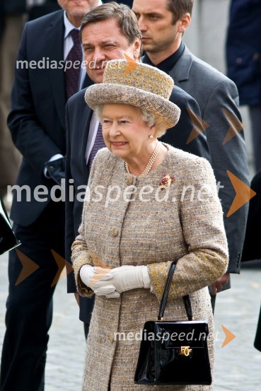  Kraljica Elizabeta II.Kraljica Elizabeta II. preminila v 97. letu starosti