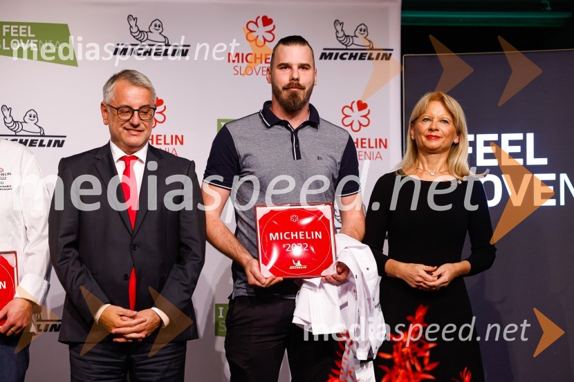  Matjaž Han, minister za gospodarski razvoj in tehnologijo;  ... ; mag. Maja Pak Olaj, direktorica, Slovenska turistična organizacijaPodelitev Michelinovih zvezdic v Sloveniji, 2022