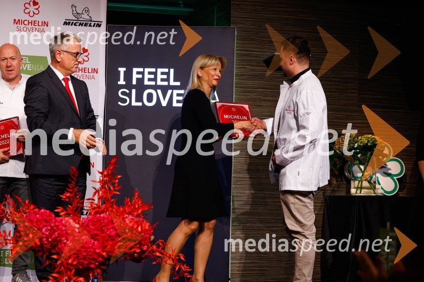  Matjaž Han, minister za gospodarski razvoj in tehnologijo; mag. Maja Pak Olaj, direktorica, Slovenska turistična organizacija;  David Žefran, dobitnik Michelinove zvezdicePodelitev Michelinovih zvezdic v Sloveniji, 2022