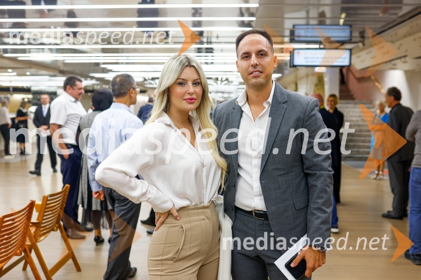  ... ;  Bernardo Brizani, glasbenik, violončelistDunajski filharmoniki, zaključek 70. LF