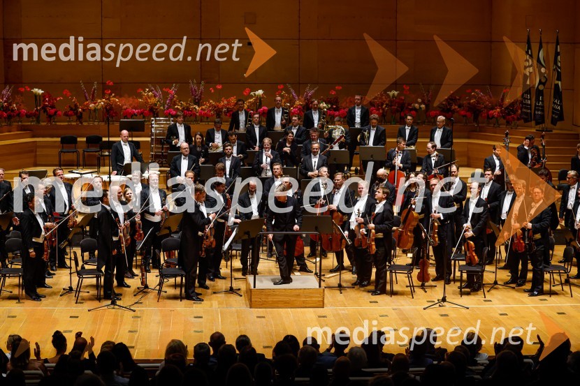  Esa-Pekka Salonen, dirigentDunajski filharmoniki, zaključek 70. LF