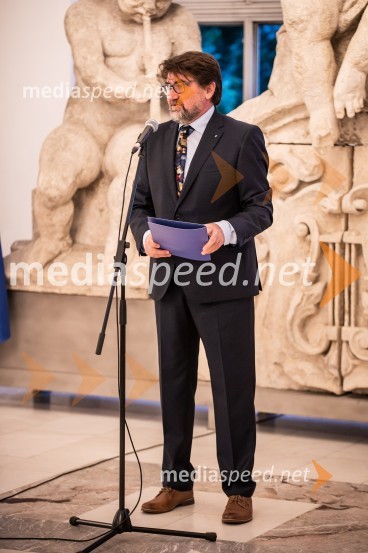  Anton Niculescu, romunski veleposlanik v SlovenijiPraznovanje 30-letnice vzpostavitve slovensko-romunskih diplomatskih odnosov