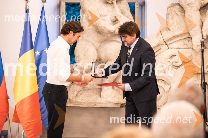  Edward Clug, umetniški direktor, Balet SNG Maribor;  Anton Niculescu, romunski veleposlanik v SlovenijiPraznovanje 30-letnice vzpostavitve slovensko-romunskih diplomatskih odnosov