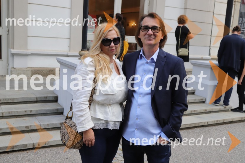  Natalija Popovski;  Aleksandar  Popovski, režiser, umetniški direktor Drame SNG MariborPremiera drame Rdeča kapuca