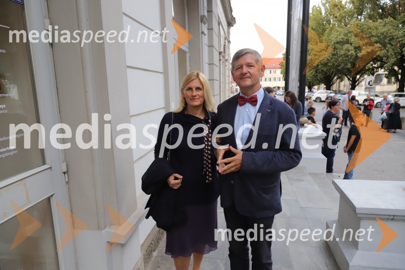 Dr. Irena Petrinić;  Primož Premzl, založnik, zbiratelj in galeristPremiera drame Rdeča kapuca