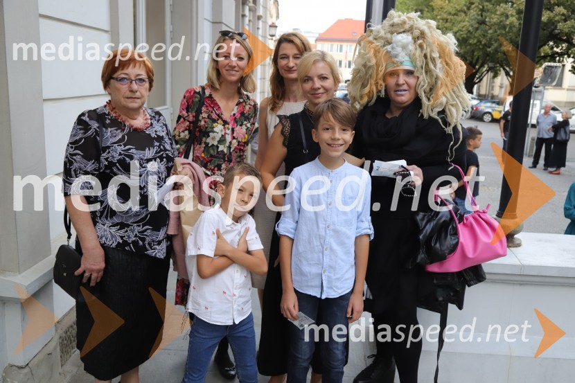 Premiera drame Rdeča kapuca