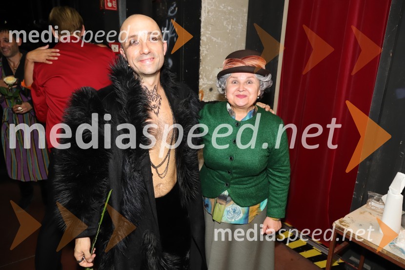  Nejc Ropret, igralec;  Irena Varga, igralkaPremiera drame Rdeča kapuca