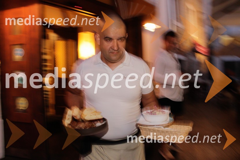 Obletnica gostilne Baščaršija v Kopru