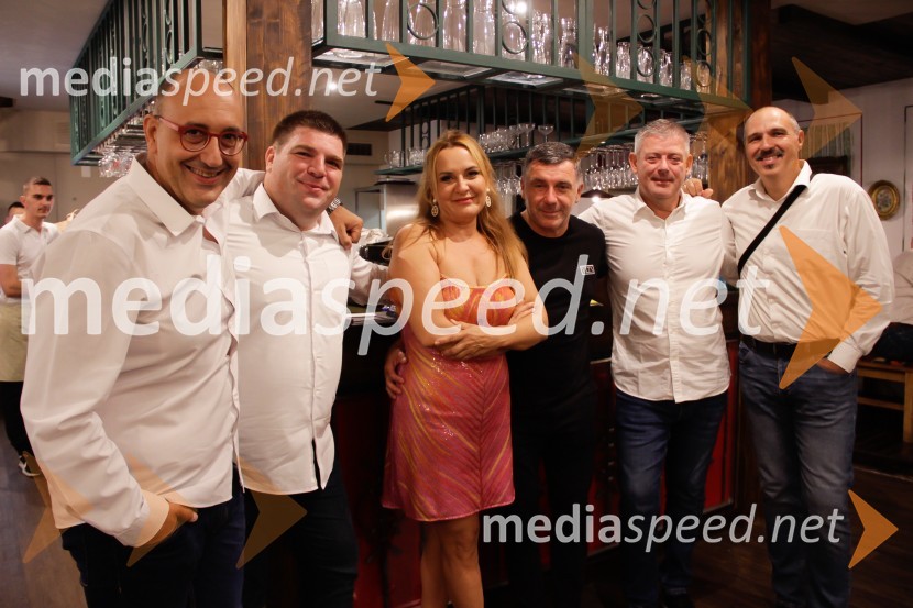  ... ;  ... ;  Zekira Marković, Kulturno društvo MariBorke, lastnica restavracije Baščaršija in Sarajevo;  Saša Marković;  ... ;  ... Obletnica gostilne Baščaršija v Kopru