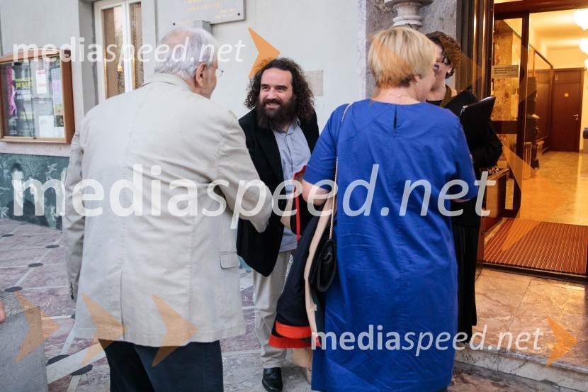   Jure Novak, režiser, direktor, Prešernovo gledališče KranjVse zastonj! Vse zastonj!, Prešernovo gledališče Kranj, premiera