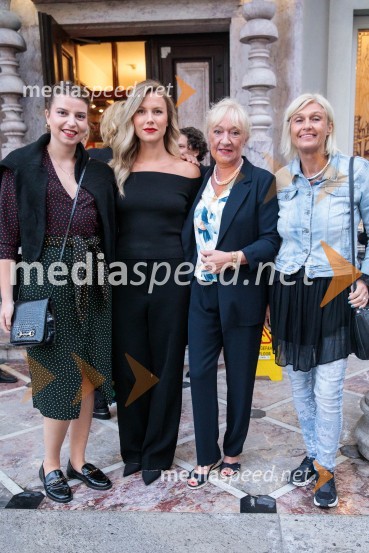  Anja Zabavnik, scenografka;  Paola Rodman, italijanistka in umetnostna zgodovinarka;  Nada  Rodman ;  Manja Pavšič, lastnica restavracije ShambalaVse zastonj! Vse zastonj!, Prešernovo gledališče Kranj, premiera