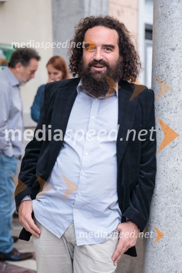   Jure Novak, režiser, direktor, Prešernovo gledališče KranjVse zastonj! Vse zastonj!, Prešernovo gledališče Kranj, premiera