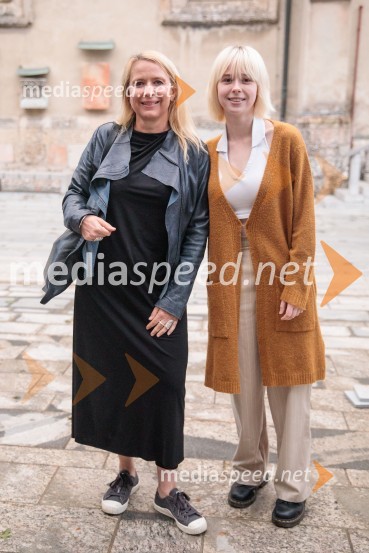  Tatjana Doma, dramaturginja SLG Celje;  Lola DomaVse zastonj! Vse zastonj!, Prešernovo gledališče Kranj, premiera