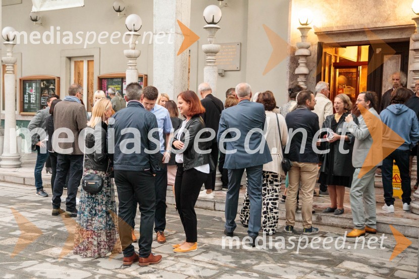 Vse zastonj! Vse zastonj!, Prešernovo gledališče Kranj, premiera