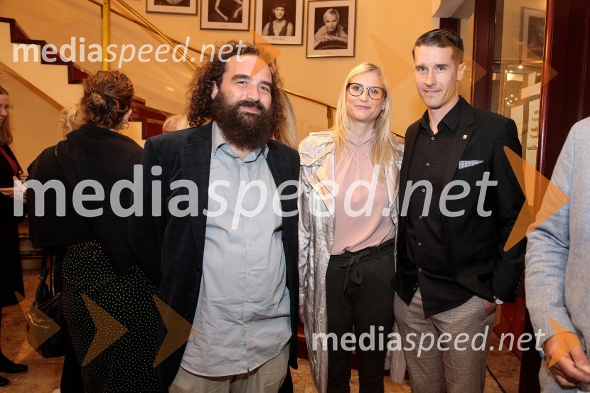   Jure Novak, režiser, direktor, Prešernovo gledališče Kranj;  Ana Černe;  Janez Černe, podžupan Mestne občine KranjVse zastonj! Vse zastonj!, Prešernovo gledališče Kranj, premiera