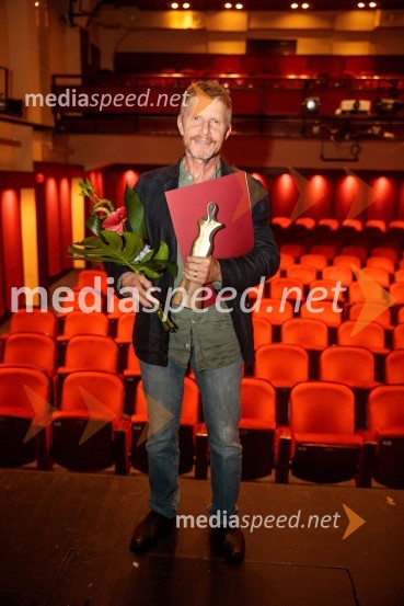  Borut  Veselko, igralecVse zastonj! Vse zastonj!, Prešernovo gledališče Kranj, premiera