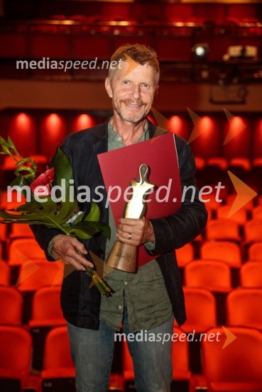  Borut  Veselko, igralecVse zastonj! Vse zastonj!, Prešernovo gledališče Kranj, premiera