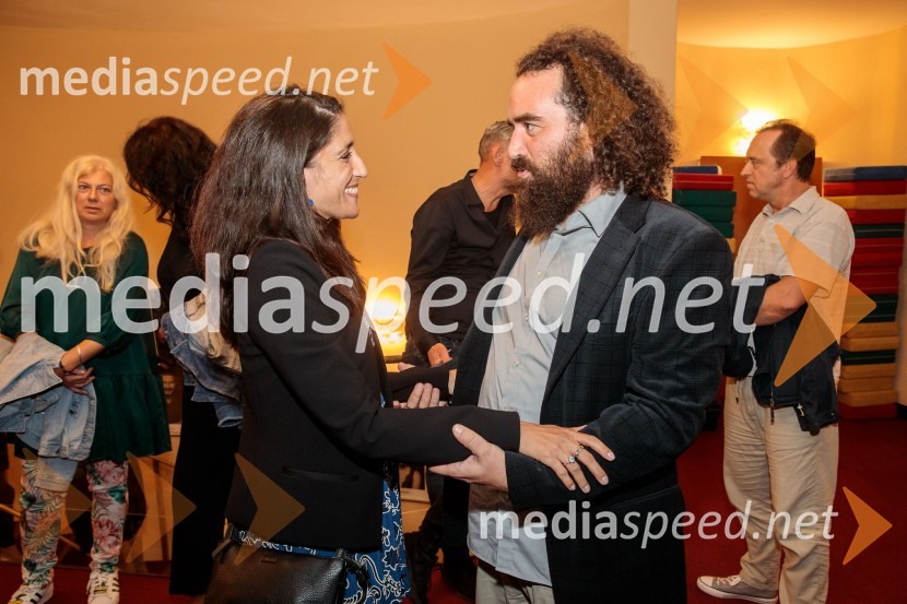  ... ;   Jure Novak, režiser, direktor, Prešernovo gledališče KranjVse zastonj! Vse zastonj!, Prešernovo gledališče Kranj, premiera