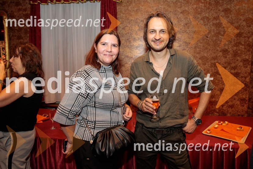  Teja Pelko, novinarka, Svet24;  Blaž Setnikar, igralecVse zastonj! Vse zastonj!, Prešernovo gledališče Kranj, premiera