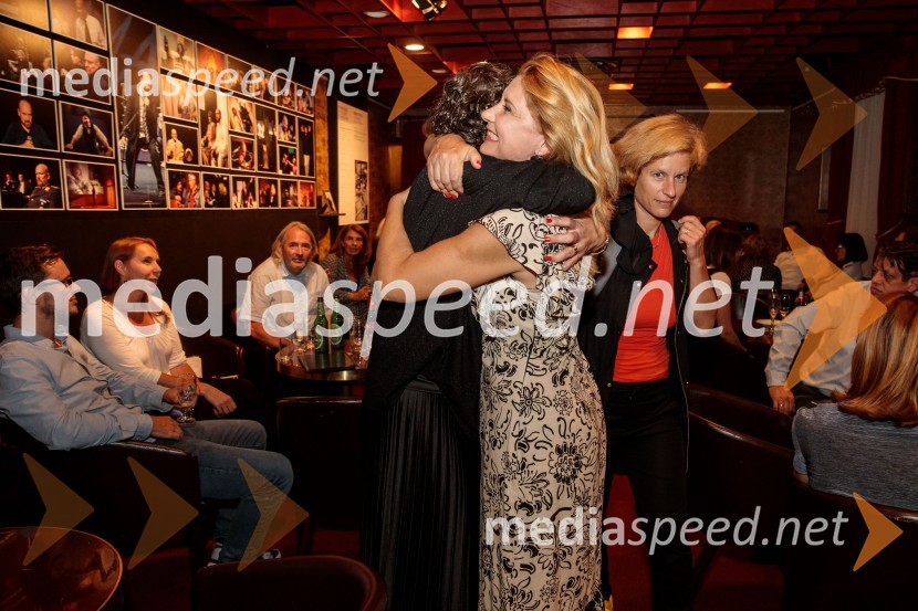  Gaja Kryštufek Gostiša, poslovna sekretarka, Prešernovo Gledališče Kranj;  Vesna Pernarčič, igralkaVse zastonj! Vse zastonj!, Prešernovo gledališče Kranj, premiera