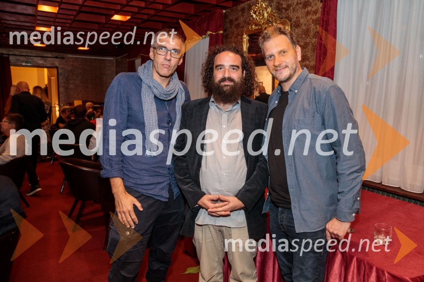  ... ;   Jure Novak, režiser, direktor, Prešernovo gledališče Kranj;  Marko Bratuš, umetniški vodja SNG Nova GoricaVse zastonj! Vse zastonj!, Prešernovo gledališče Kranj, premiera