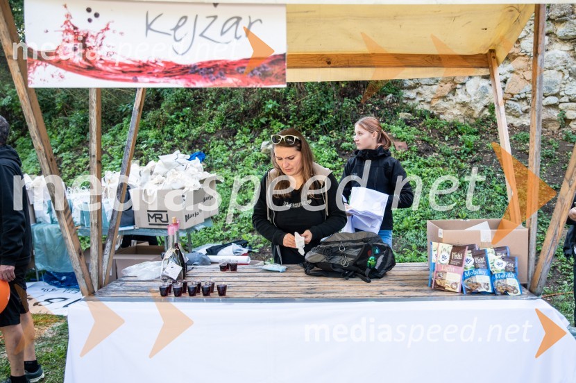 Trail Rudnica, druženje in zabava s skupino Donačka & Barbara