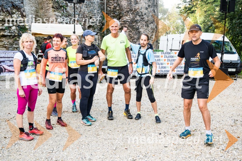  Milena Pogladič;  Erika Juvan;  Petra Podlesnik;  ... ;  Nejc Pogačar;  Rok KukoljTrail Rudnica, druženje in zabava s skupino Donačka & Barbara