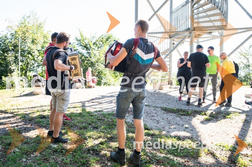 Trail Rudnica, druženje in zabava s skupino Donačka & Barbara