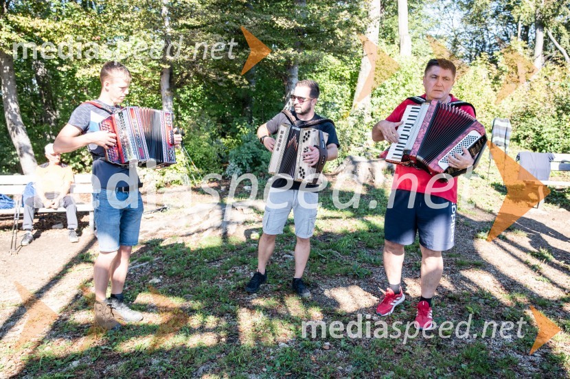  ... ;  Davor Pušnik, voditelj jutranjega programa, Štajerski val;  Peter Misja, župan, Občina Podčetrtek, predsednik Turistične zveze SlovenijeTrail Rudnica, druženje in zabava s skupino Donačka & Barbara