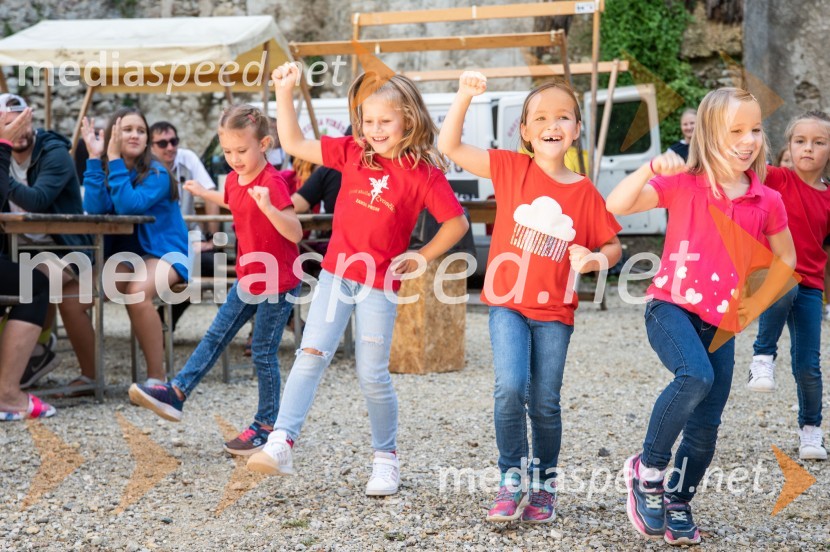 Plesna šola PROM ZvončicaTrail Rudnica, druženje in zabava s skupino Donačka & Barbara