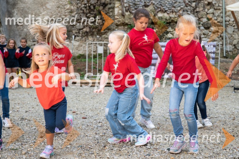 Plesna šola PROM ZvončicaTrail Rudnica, druženje in zabava s skupino Donačka & Barbara