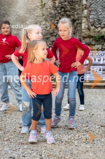 Plesna šola PROM ZvončicaTrail Rudnica, druženje in zabava s skupino Donačka & Barbara