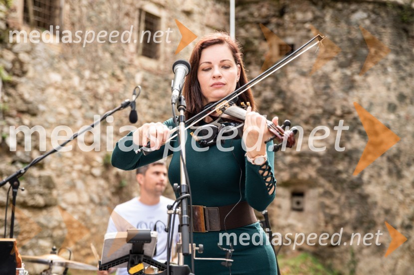  Barbara Žerjav, pevka, skupina DonačkaTrail Rudnica, druženje in zabava s skupino Donačka & Barbara