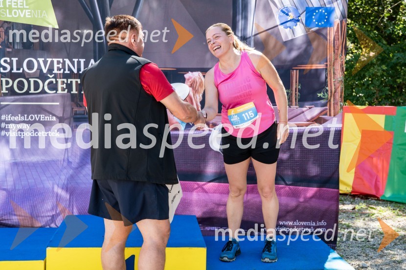  Peter Misja, župan, Občina Podčetrtek, predsednik Turistične zveze Slovenije;  Jožica Škalčiki, 3. mesto Trail Rudnica 3kmTrail Rudnica, druženje in zabava s skupino Donačka & Barbara