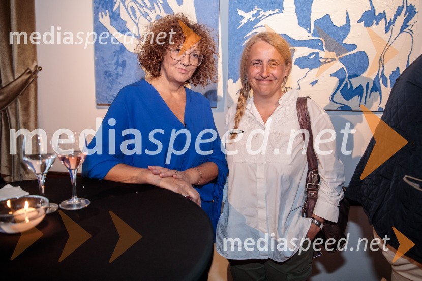 V objemu Lahinje, tamburaška opera