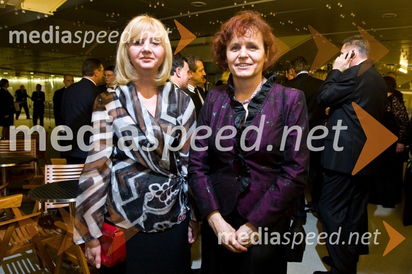 Tatjana Popovič, vodja Varstveno delovnega centra Dolfke Boštjančič Ig in mag. Valerija Bužga, direktorica Varstvno delovnega centra Dolfke Boštjančič IgVeliki dobrodelni ples Lions kluba Ljubljana