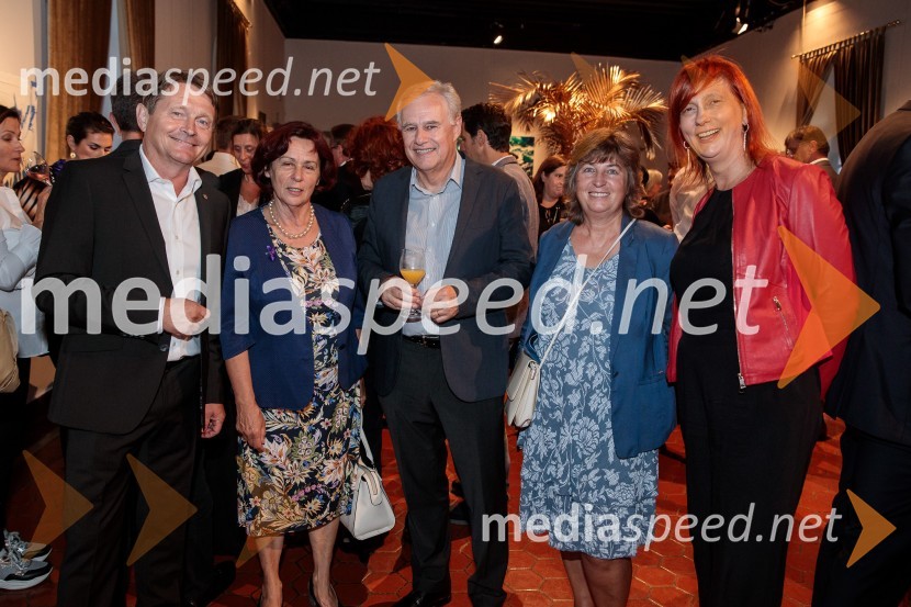  Andrej Kavšek, župan, Občina Črnomelj;  ... ;  ... ;  ... ;  Jerneja  Kamnikar, ustanoviteljica in direktorica Vivo CateringV objemu Lahinje, tamburaška opera