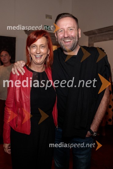  Jerneja  Kamnikar, ustanoviteljica in direktorica Vivo Catering;  Mladen Lulič, Paidea EventsV objemu Lahinje, tamburaška opera