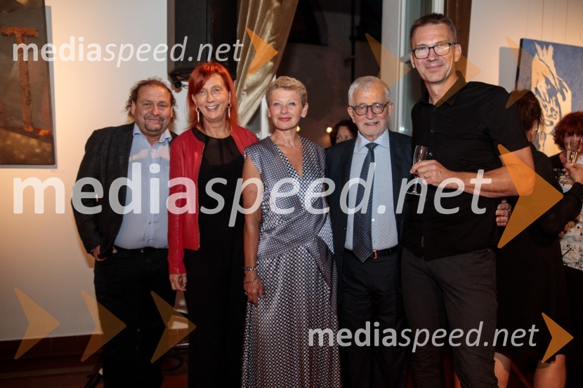  Darko  Brlek, direktor in umetniški vodja, Festival Ljubljana;  Jerneja  Kamnikar, ustanoviteljica in direktorica Vivo Catering;  Rija Čič; dr. Peter  Čeferin, pravnik, pisatelj;  Aleš Kravos, fotografV objemu Lahinje, tamburaška opera