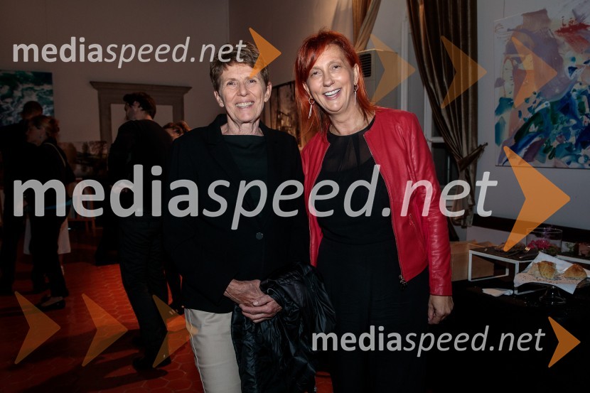  ... ;  Jerneja  Kamnikar, ustanoviteljica in direktorica Vivo CateringV objemu Lahinje, tamburaška opera