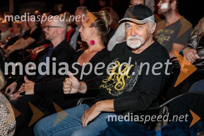  Dragan  Bulič, glasbeni urednikV objemu Lahinje, tamburaška opera