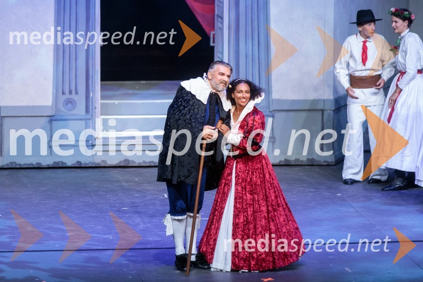  Željko Andrić, pevec;  Irena Yebuah Tiran, operna pevkaV objemu Lahinje, tamburaška opera