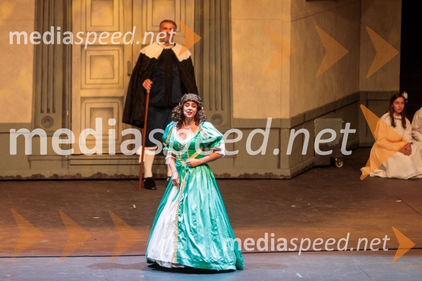  Sara Žuvela, operna pevkaV objemu Lahinje, tamburaška opera