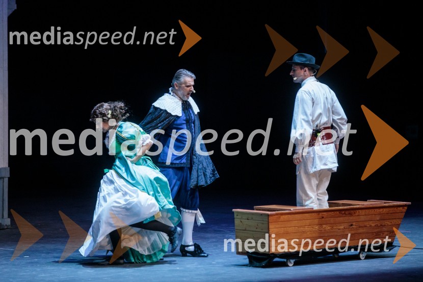  Sara Žuvela, operna pevka;  Željko Andrić, pevec;  Gregor Ravnik, pevecV objemu Lahinje, tamburaška opera