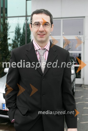 Azer Šarić, PR in marketing koordinatorKMAG d.d., Kia Motors Adria Group d.d., Ljubljana