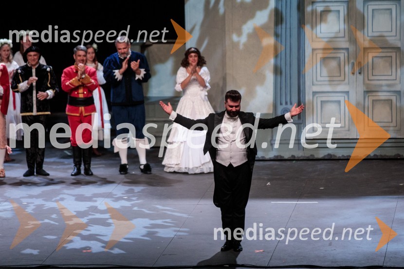  Gregor Zagorc, skladatelj, dirigentV objemu Lahinje, tamburaška opera