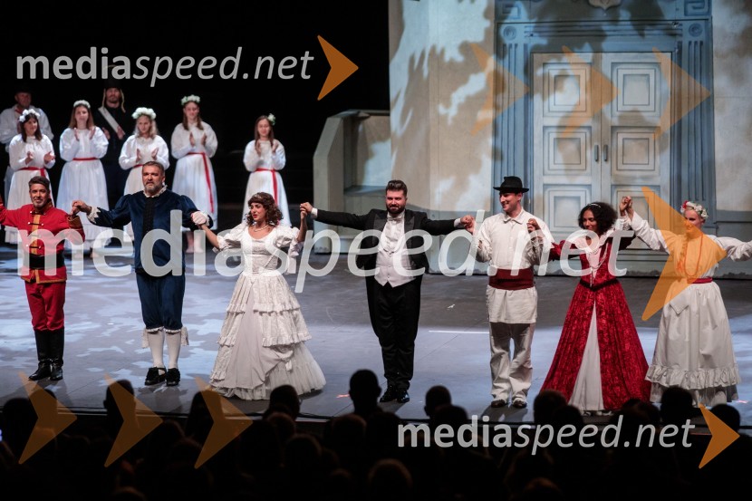  Dejan Heraković, pevec;  Željko Andrić, pevec;  Sara Žuvela, operna pevka;  Gregor Zagorc, skladatelj, dirigent;  Gregor Ravnik, pevec;  Irena Yebuah Tiran, operna pevka;  Nataša Zupan, sopranistkaV objemu Lahinje, tamburaška opera